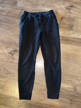 LULULEMON MENS "CITY SWEAT"JOGGER SIZE MEDIUM 28" INSEAM
